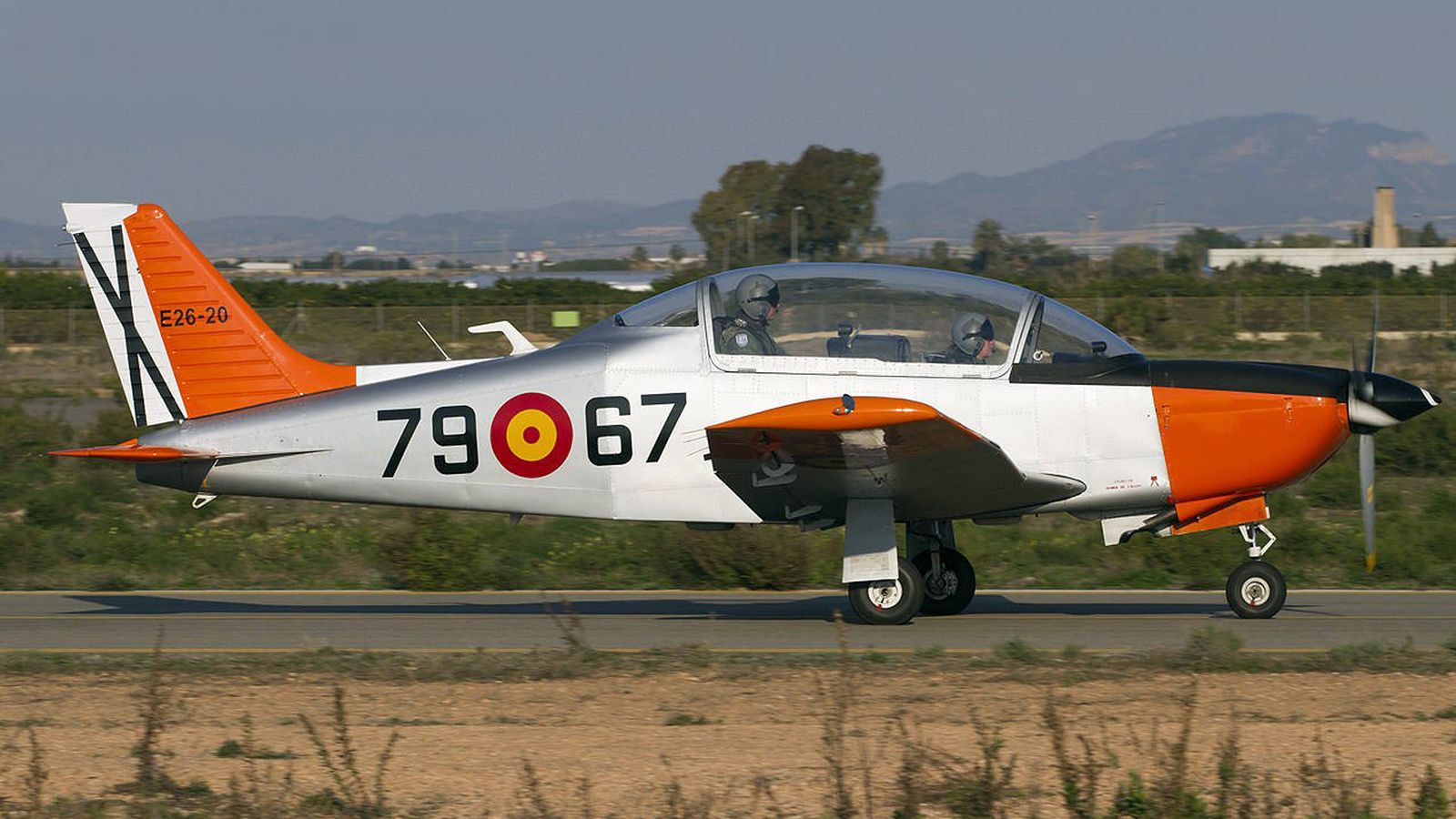 Foto: Un T-35C en la Base Aérea de San Javier. (Wikimedia Commons)