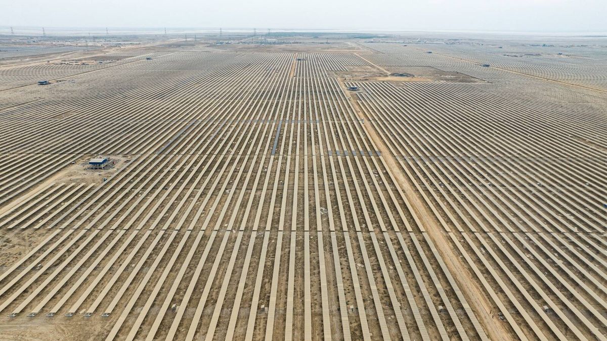 India convertirá un desierto en una megaplanta eléctrica 5 veces más grande que París