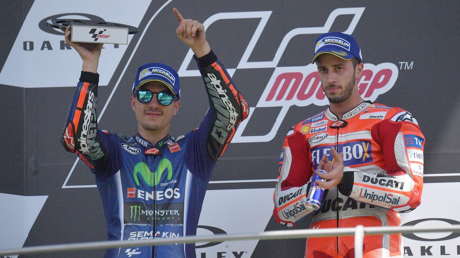 Foto: Viñales (i) y Dovizioso (d) en el podio de Mugello. (EFE)
