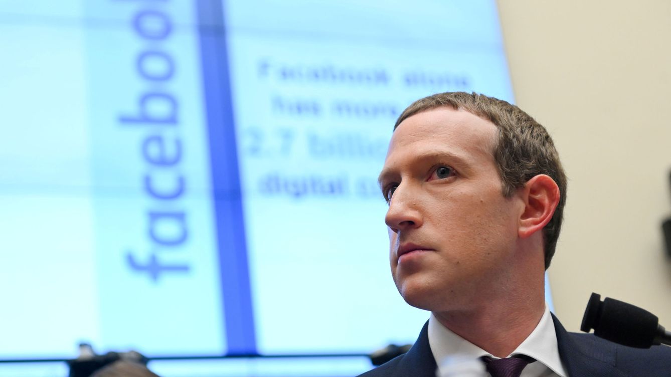 Foto: El CEO de Facebook, Mark Zuckerberg, durante su comparecencia en el Congreso de EEUU. (Reuters / Erin Scott)