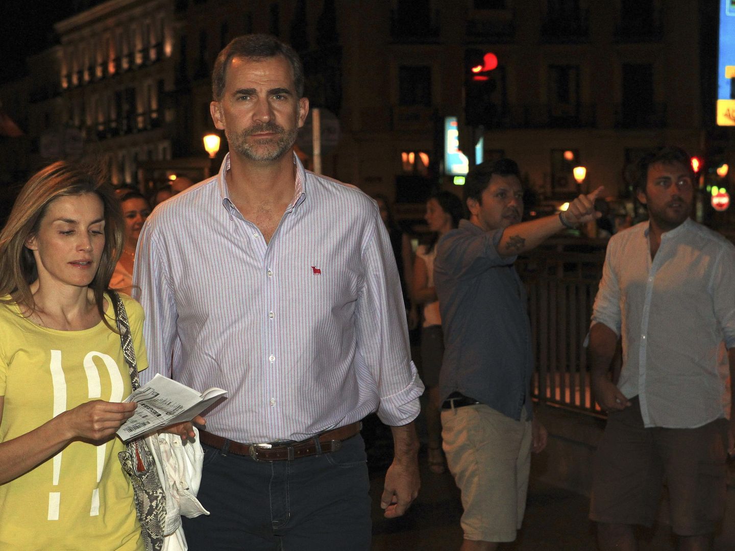 Los reyes Felipe y Letizia acuden al cine en Madrid en agosto de 2014. (EFE/Diego García)