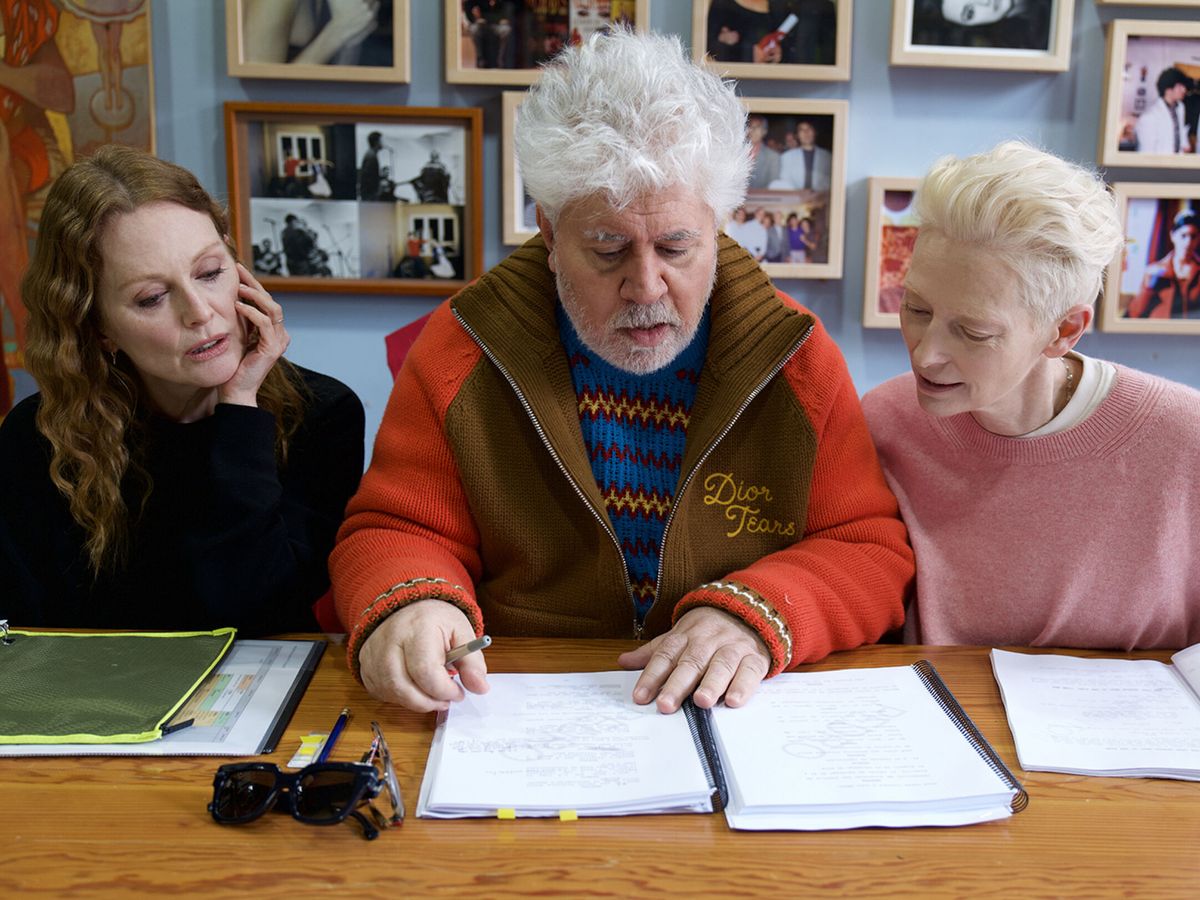 Foto: Tilda Swinton y Julianne Moore son las protagonistas de la nueva película de Pedro Almodóvar, 'La habitación de al lado' (EL DESEO) 