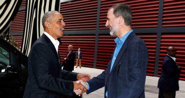 El rey Felipe saluda a Barack Obama. (EFE/Francisco Gómez) 