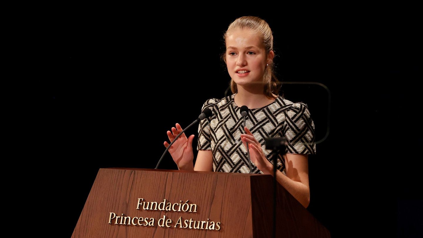 La princesa Leonor, durante su discurso en los Premios Princesa de Asturias. (EFE/Ballesteros)