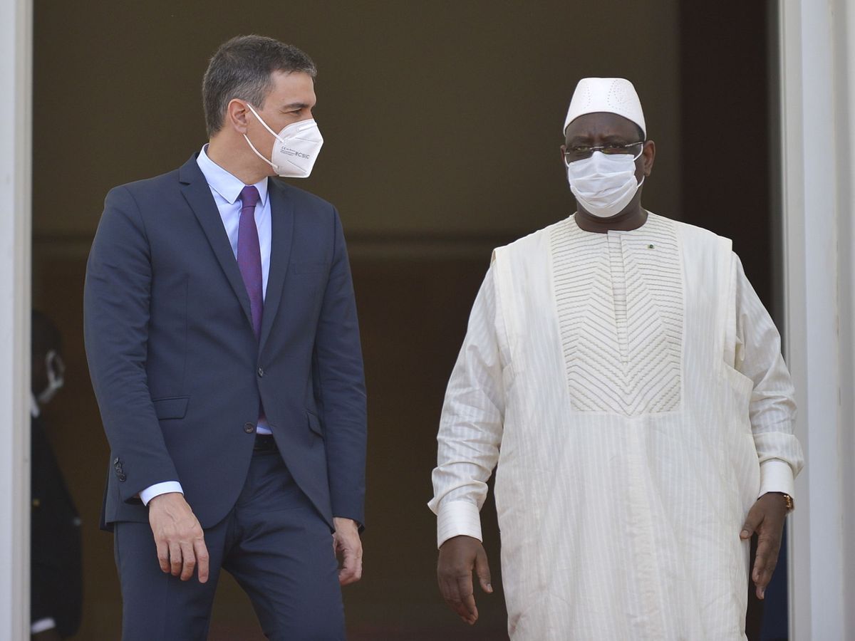 Foto: El presidente del Gobierno, Pedro Sánchez, durante la visita oficial a Senegal. (EFE)