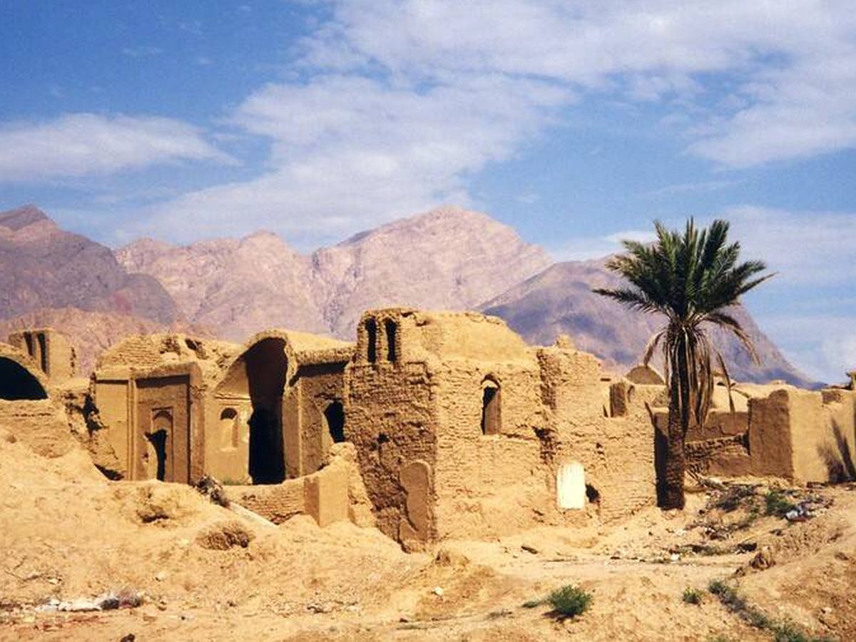 Foto: Casas abandonadas en el desierto iraní. 