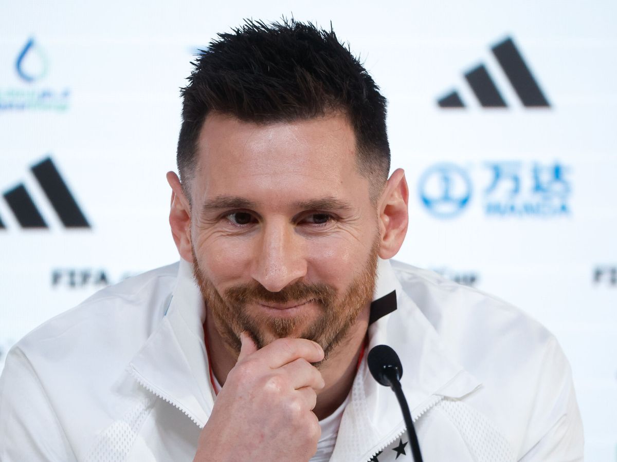 Foto: Leo Messi, durante una rueda de prensa del Mundial. (EFE/Juan Ignacio Roncoroni)