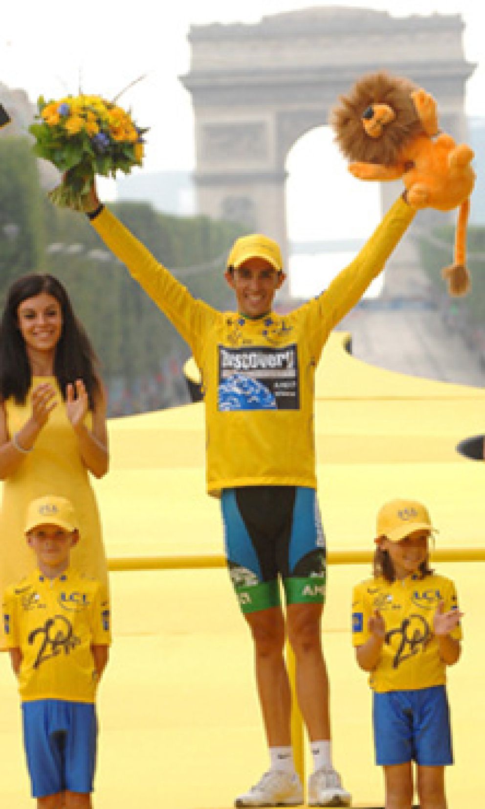 Foto: Alberto Contador, segundo español que gana la 'Bicicleta de Oro' tras Indurain