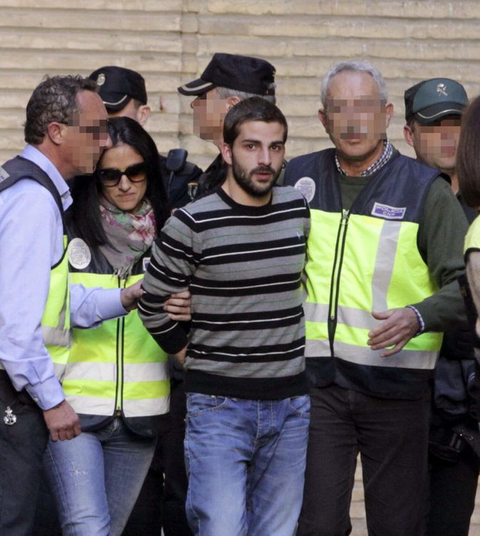 Miguel Carcaño, custodiado por la Policía para someterse al 'test de la verdad'. Foto: Efe