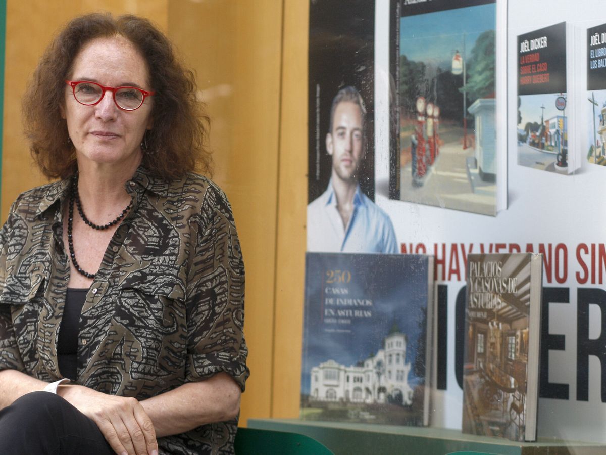 Foto: La escritora catalana Empar Fernández, en la Semana Negra de Gijón (EFE/Juan González)