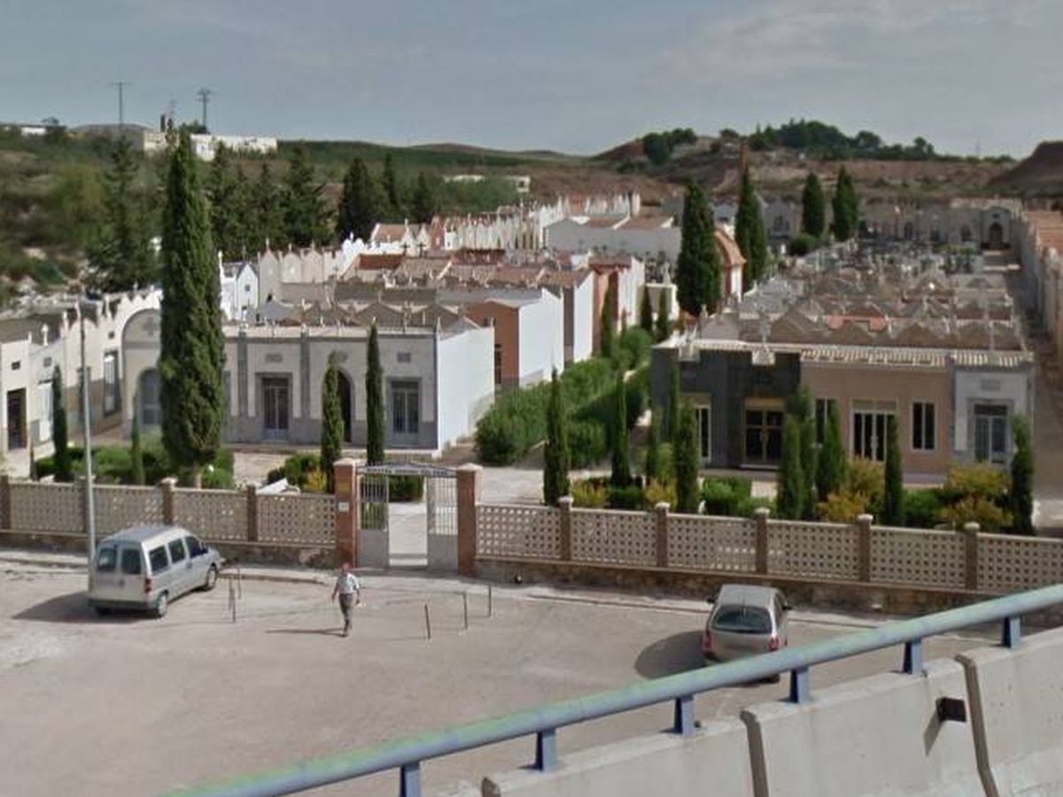 Foto: Exterior del cementerio de La Ñora, en Murcia. Foto: Google Maps