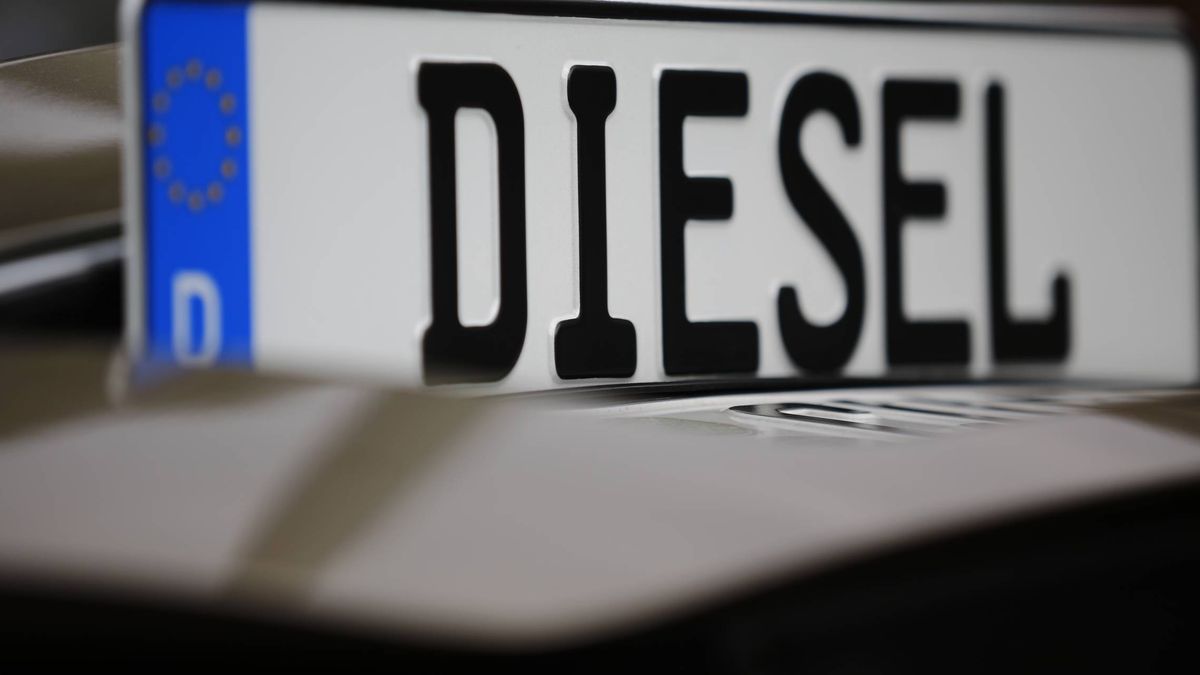 Por qué los automóviles diésel tienen que pagar más impuestos que los de gasolina