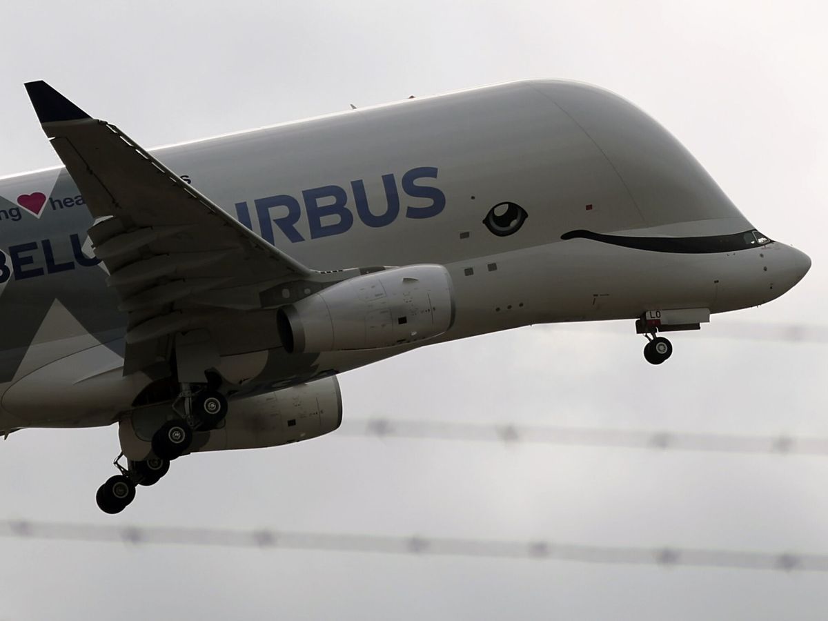 Foto: Airbus Beluga XL, uno de los aviones más grandes del mundo (EFE/Sxenick)