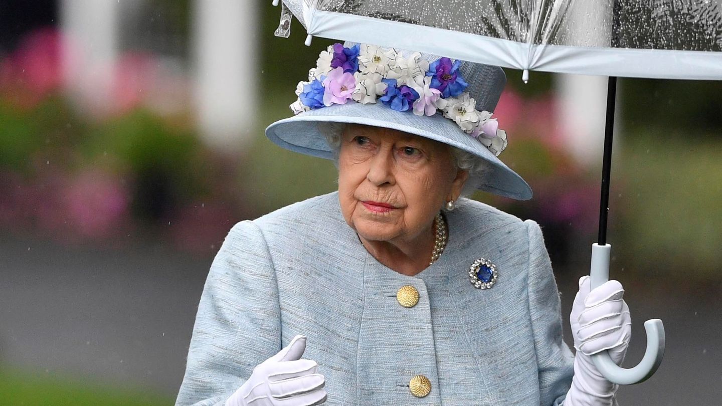 La reina Isabel II de Inglaterra, en Ascot. (EFE)