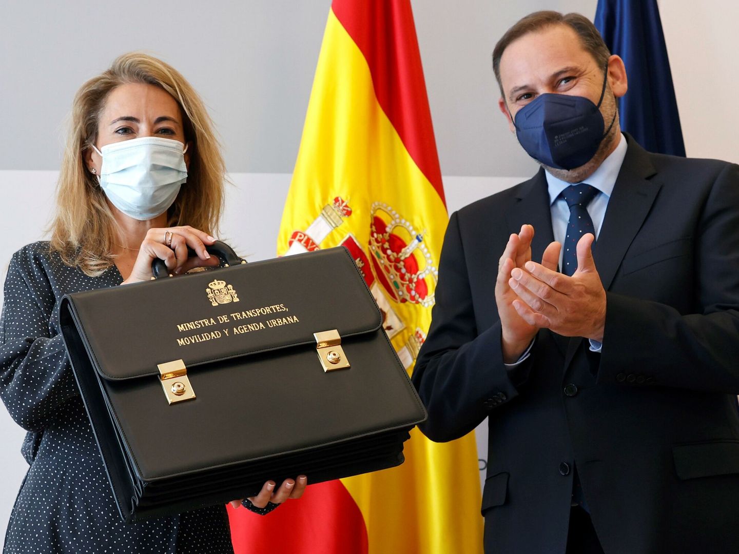 Raquel Sánchez, con el ya exministro Ábalos. (EFE)