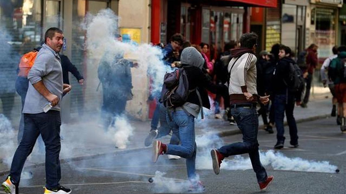 Más de 150 detenidos en las protestas de los 'chalecos amarillos' en París