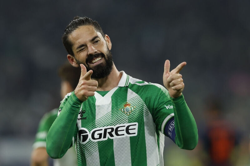 Foto de Isco alarga el romance del Betis con la Champions: victoria ante el Feyenoord que los mantiene invictos (1-0)