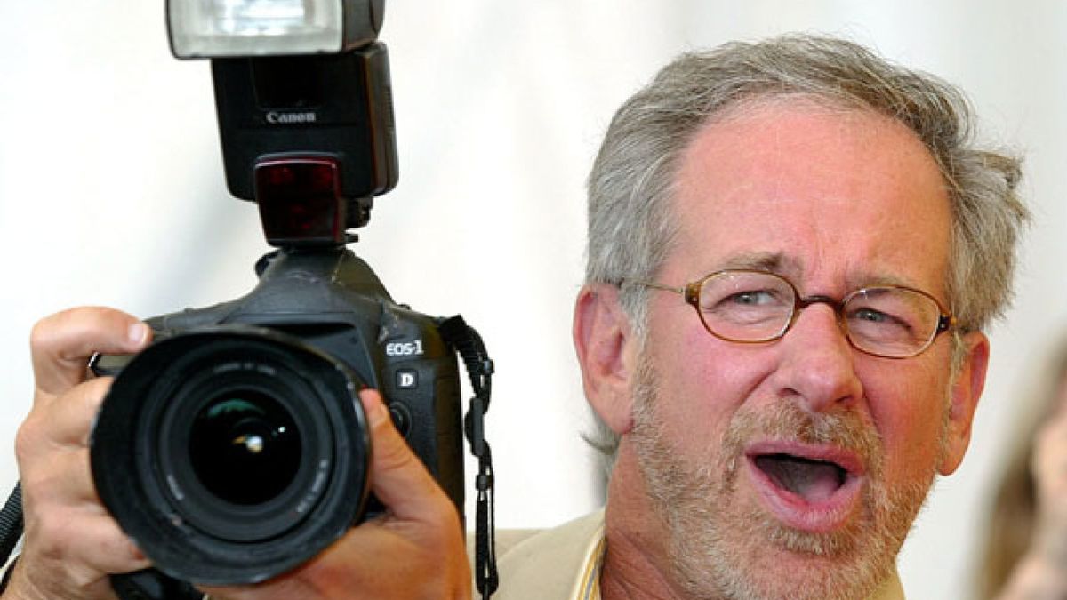Henrik Wallgren y Per Umaerus dicen que el Spielberg utiliza en su próxima película de animación, 'Bee Movie', un antiguo proyecto suyo.