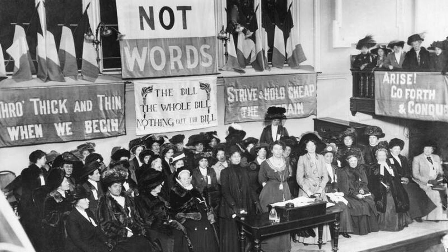 Mujeres sufragistas inglesas piden el derecho a voto en 1908. (Imagen de archivo)