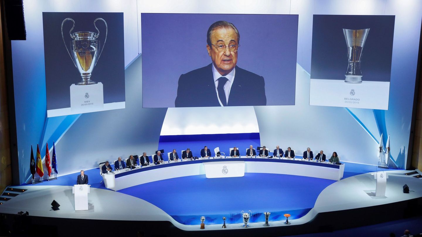 Florentino Pérez, durante su intervención en la asamblea general ordinaria del Real Madrid. (EFE)