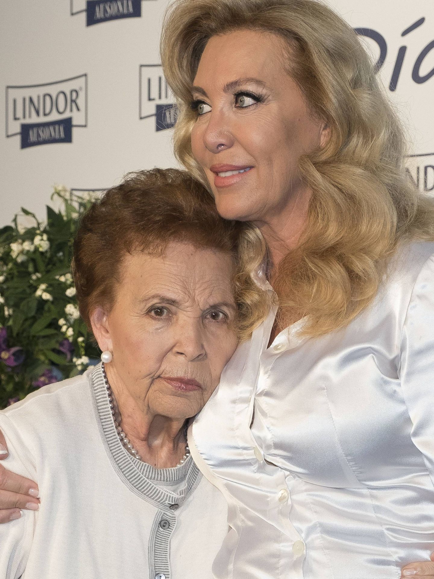 Norma Duval con su madre en 2016.(CP)