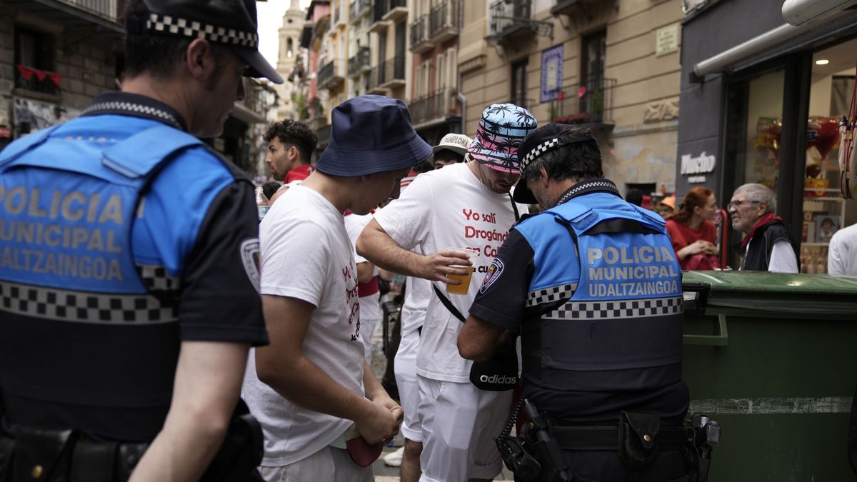 La Policía detuvo a 52 personas en San Fermín, seis por agresión sexual y ocho por malos tratos