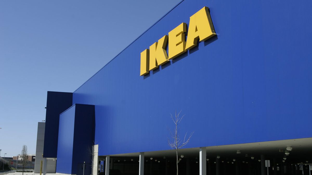 Ikea retira del mercado el poste ELVARLI por ser poco seguro y pide su devolución