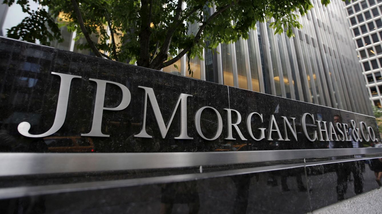 JP Morgan despide al CEO del mayor banco ruso escondido en su elitista consejo asesor