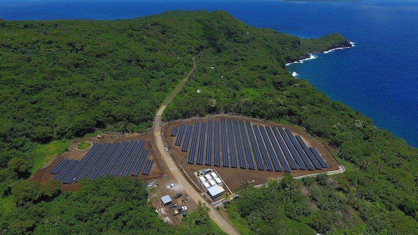 Foto: La instalación de Tesla es capaz de mantener abastecida la isla durante tres días sin sol.