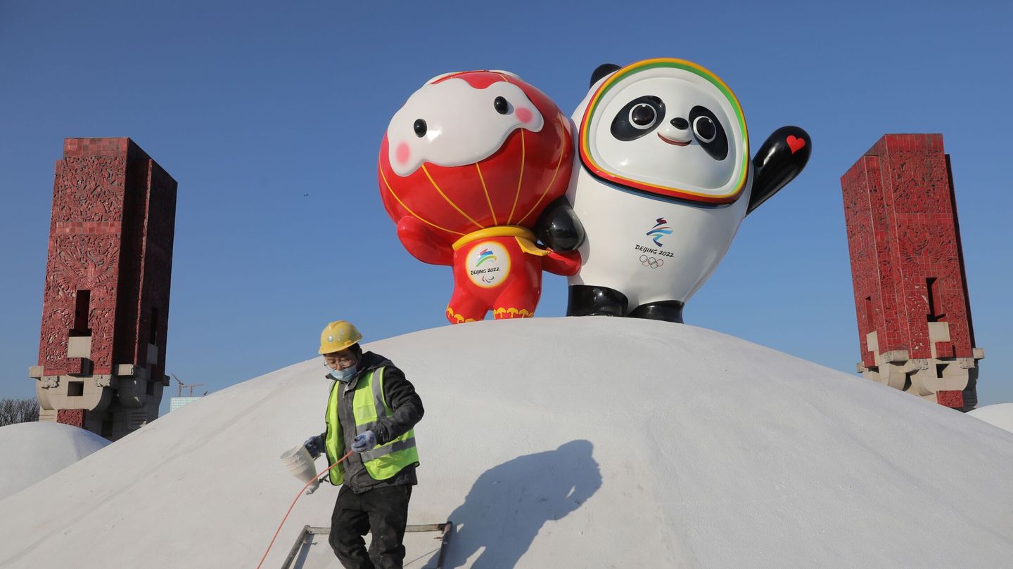 Mascotas de los Juegos Olímpicos de invierno de Pekín. (EFE)