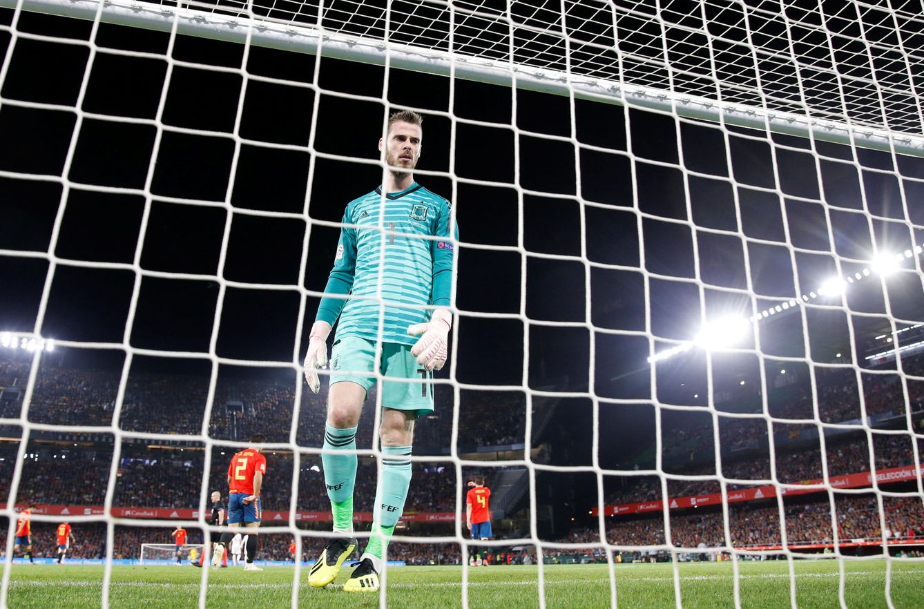 El rendimiento de David de Gea en la Selección está lejos del que muestra en el Manchester United. (Reuters)
