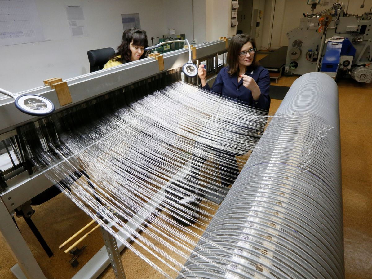 Foto: Trabajos con rodio y paladio en una planta férrica en Rusia. (Reuters)