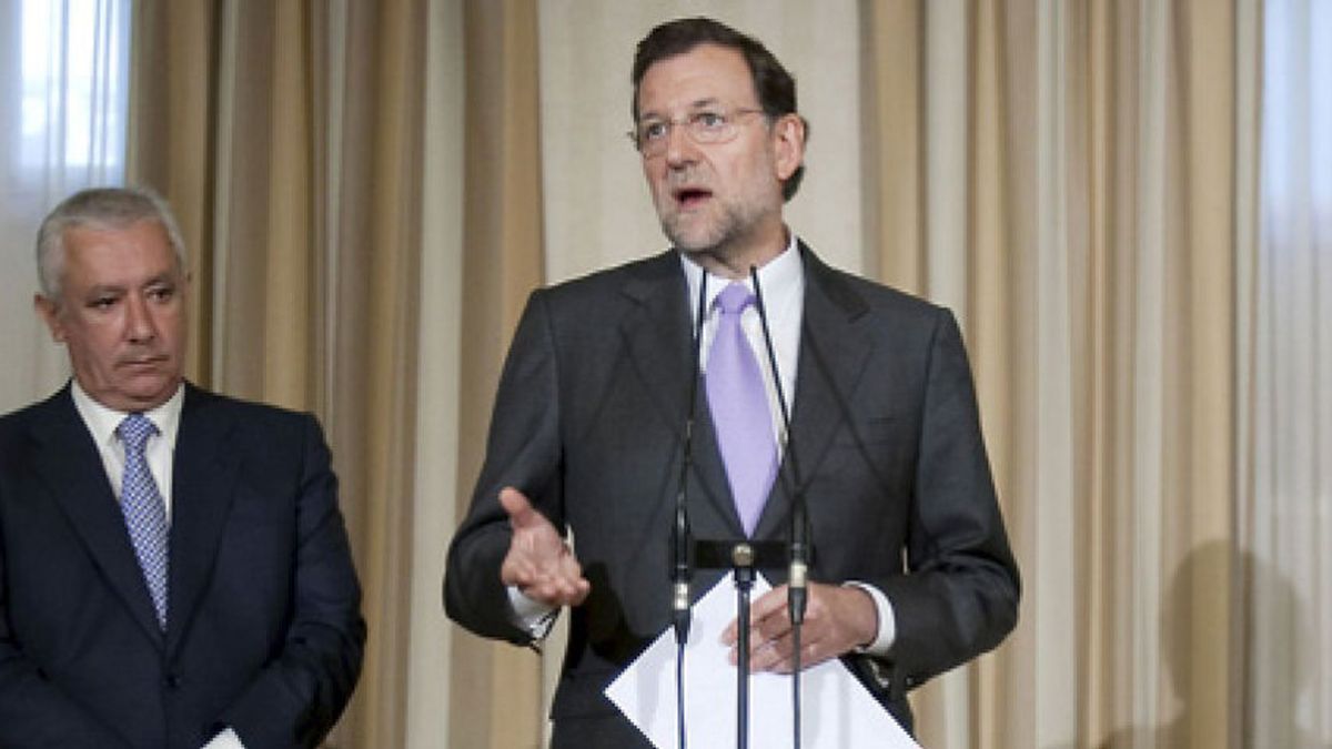 Arenas le intenta ‘robar’ la medalla a Rajoy