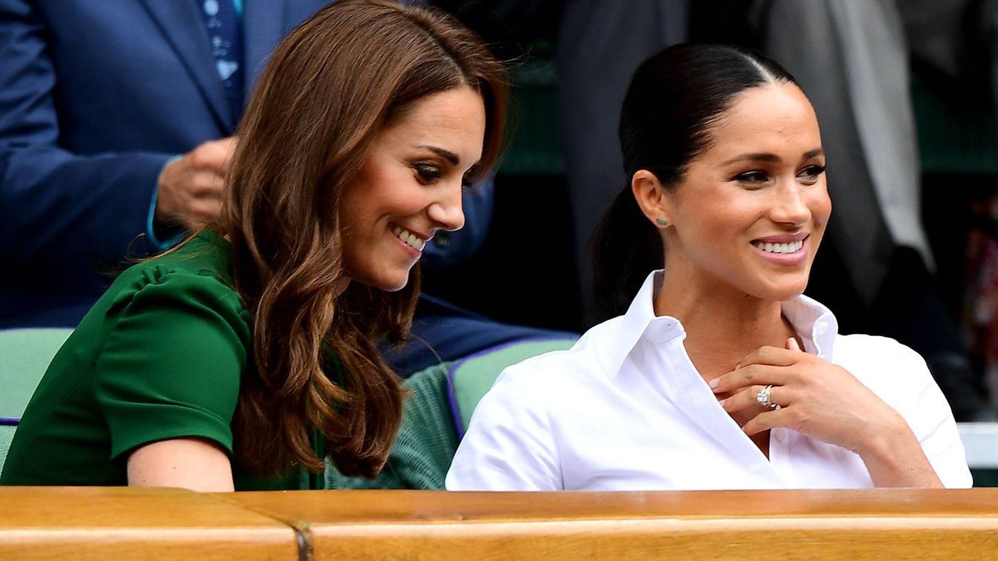 Kate Middleton y Meghan Markle, en Wimbledon. (Getty)
