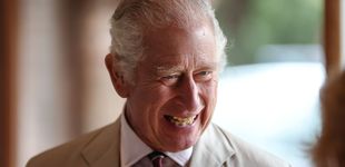 Post de Carlos III no felicita a Harry y en su lugar publica un vídeo divirtiéndose en la pista de baile