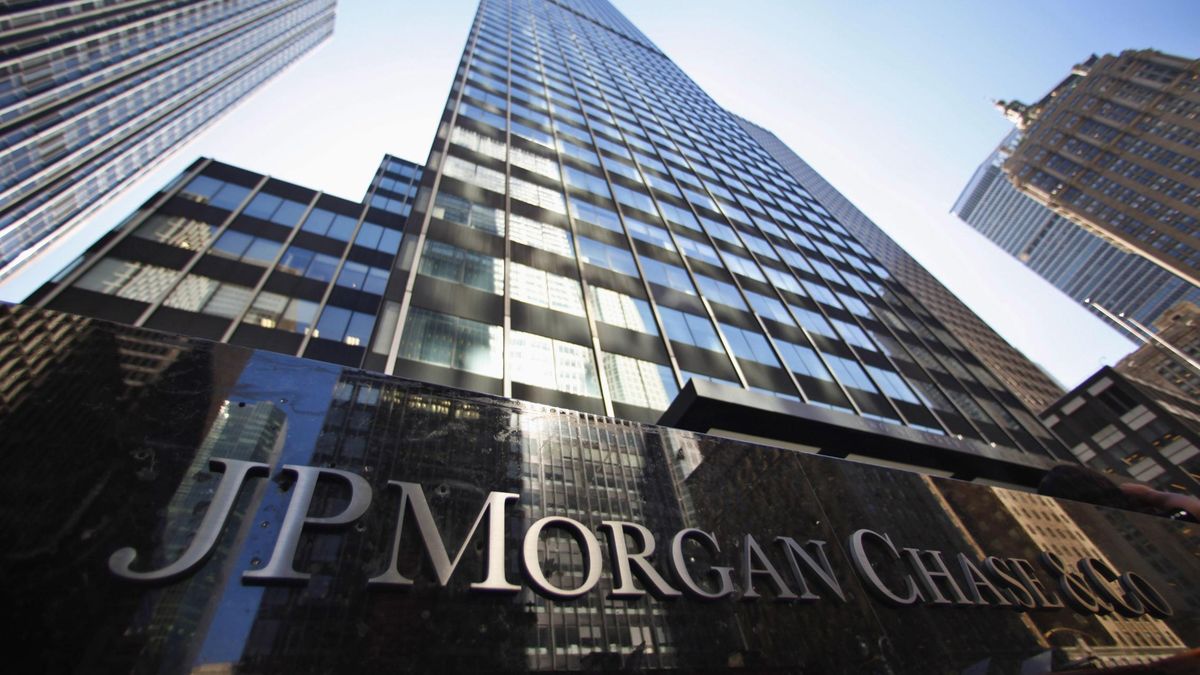JP Morgan AM cree que el riesgo de recesión crece y que la banca cerrará el grifo del crédito 