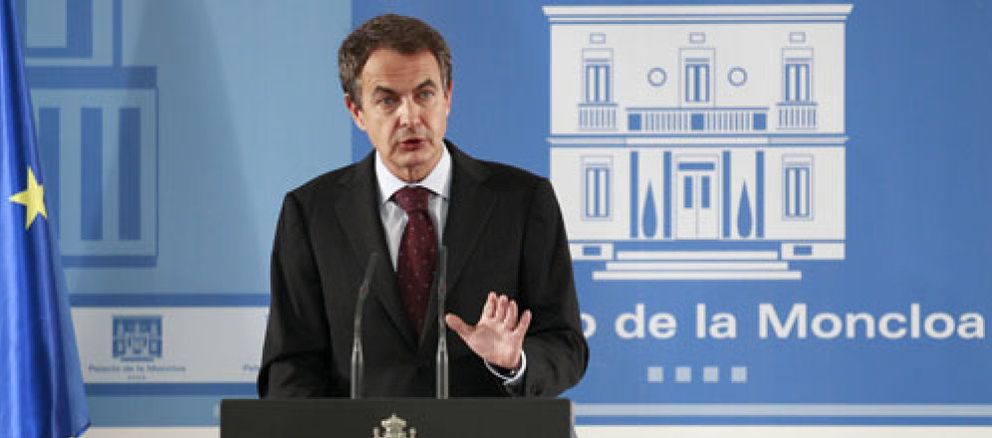 Foto: Zapatero al rescate: la fiesta de las cajas la pagaremos todos los españoles