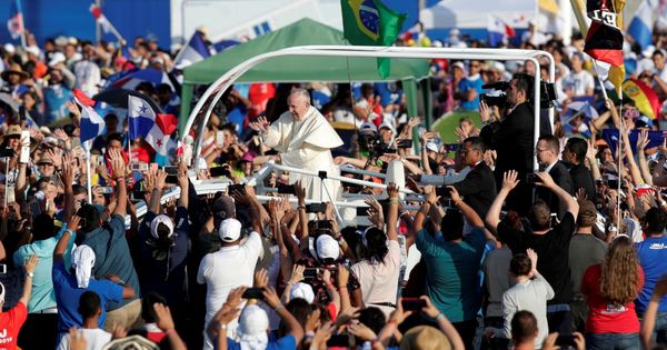 Foto: El Papa Francisco oficia la misa de cierre de la Jornada Mundial de la Juventud en Panamá. (EFE)