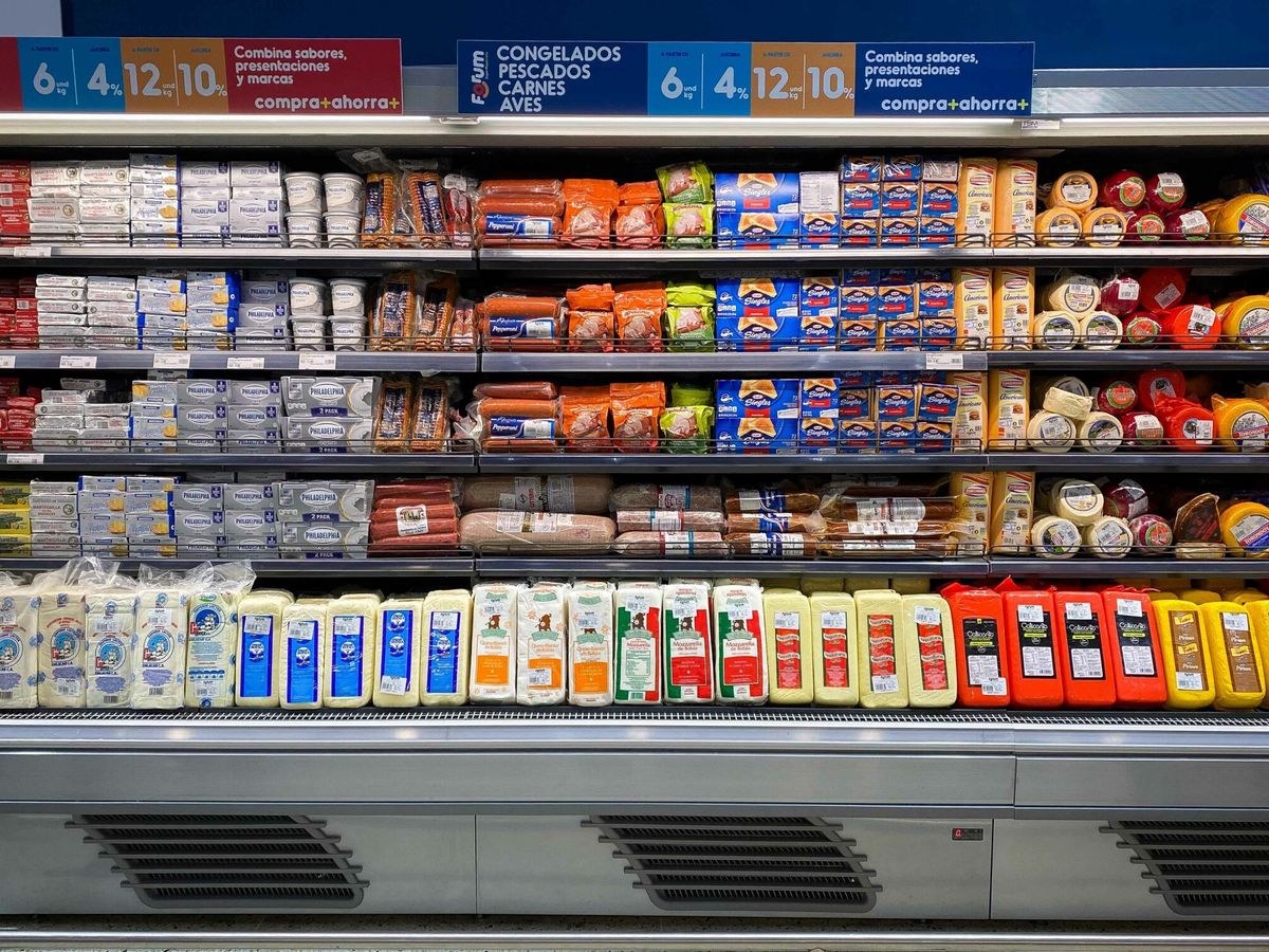 Foto: Estanterías de supermercado. (EFE / Rayner Peña)