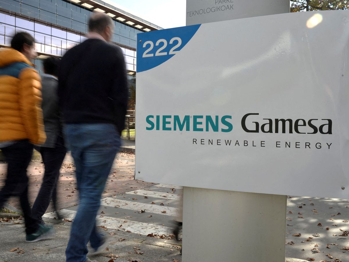 Foto: Logo de Siemens Gamesa en su sede de Zamudio (España). (Reuters/Vincent West)