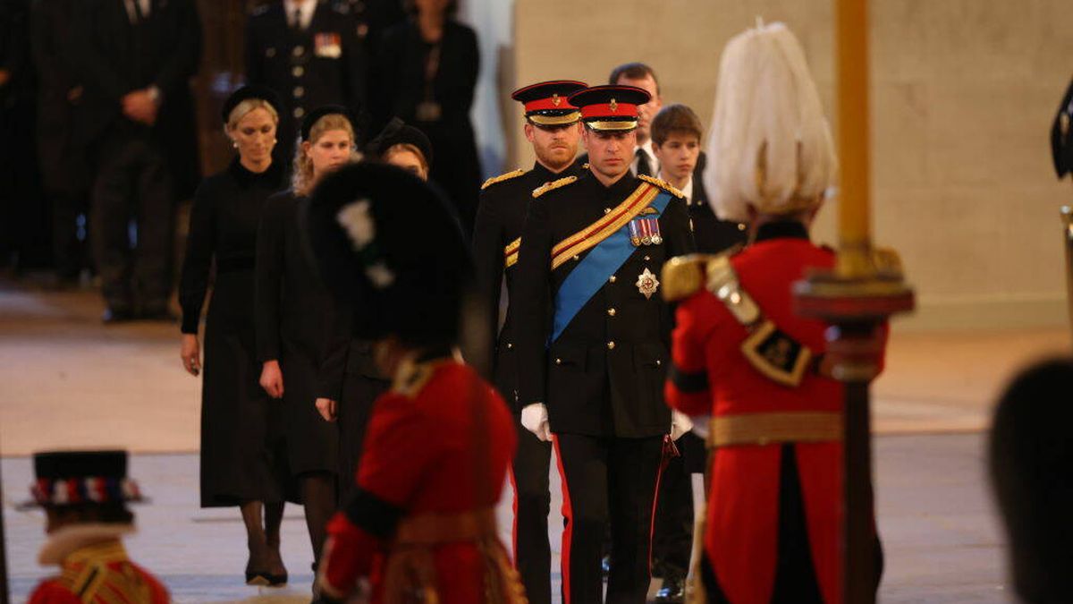 El príncipe Harry se sale con la suya en el tributo a Isabel II por 'culpa' de su tío Andrés