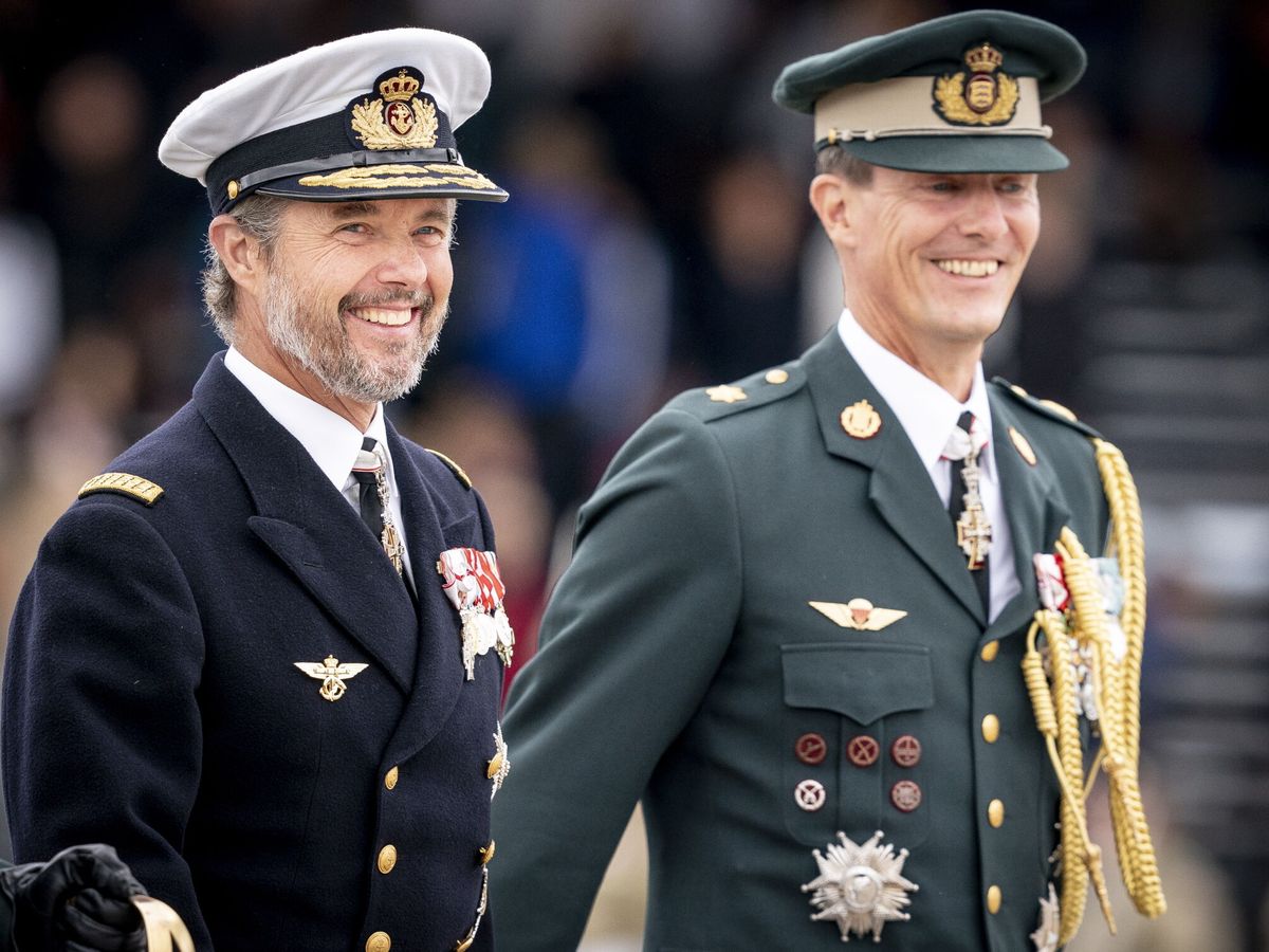 Foto: El príncipe Joaquín, junto a su hermano, el príncipe Federico. (EFE/Mads Claus Rasmussen)