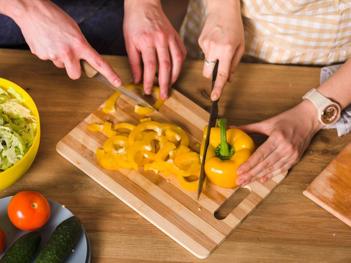 Las mejores tablas de cortar de cocina: consejos y recomendaciones para elegir bien