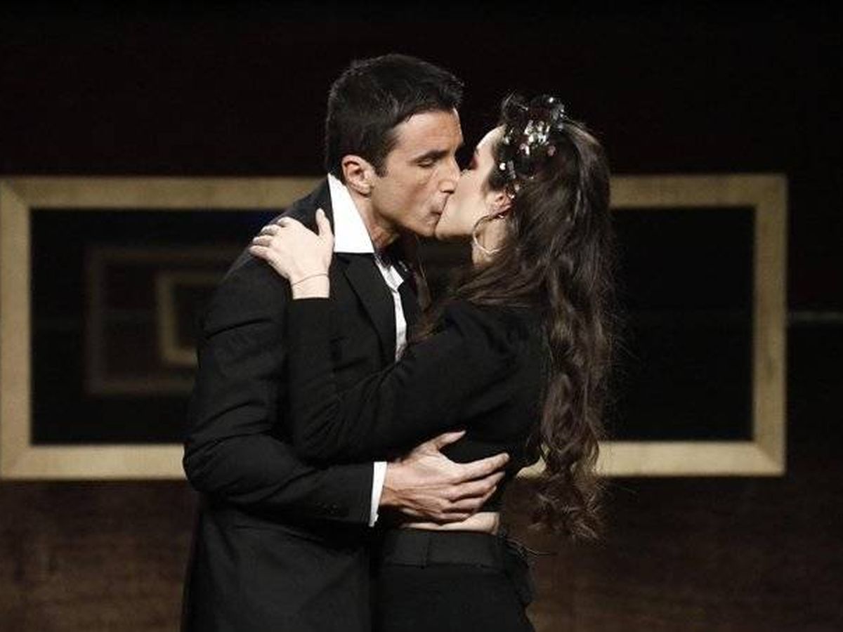 Foto: El beso entre Hugo y Adara en 'GH VIP 7'. (Telecinco)