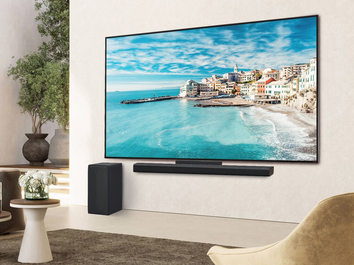 LG rebaja 600 euros una televisión de 55 pulgadas y, además, te regala una  barra de sonido