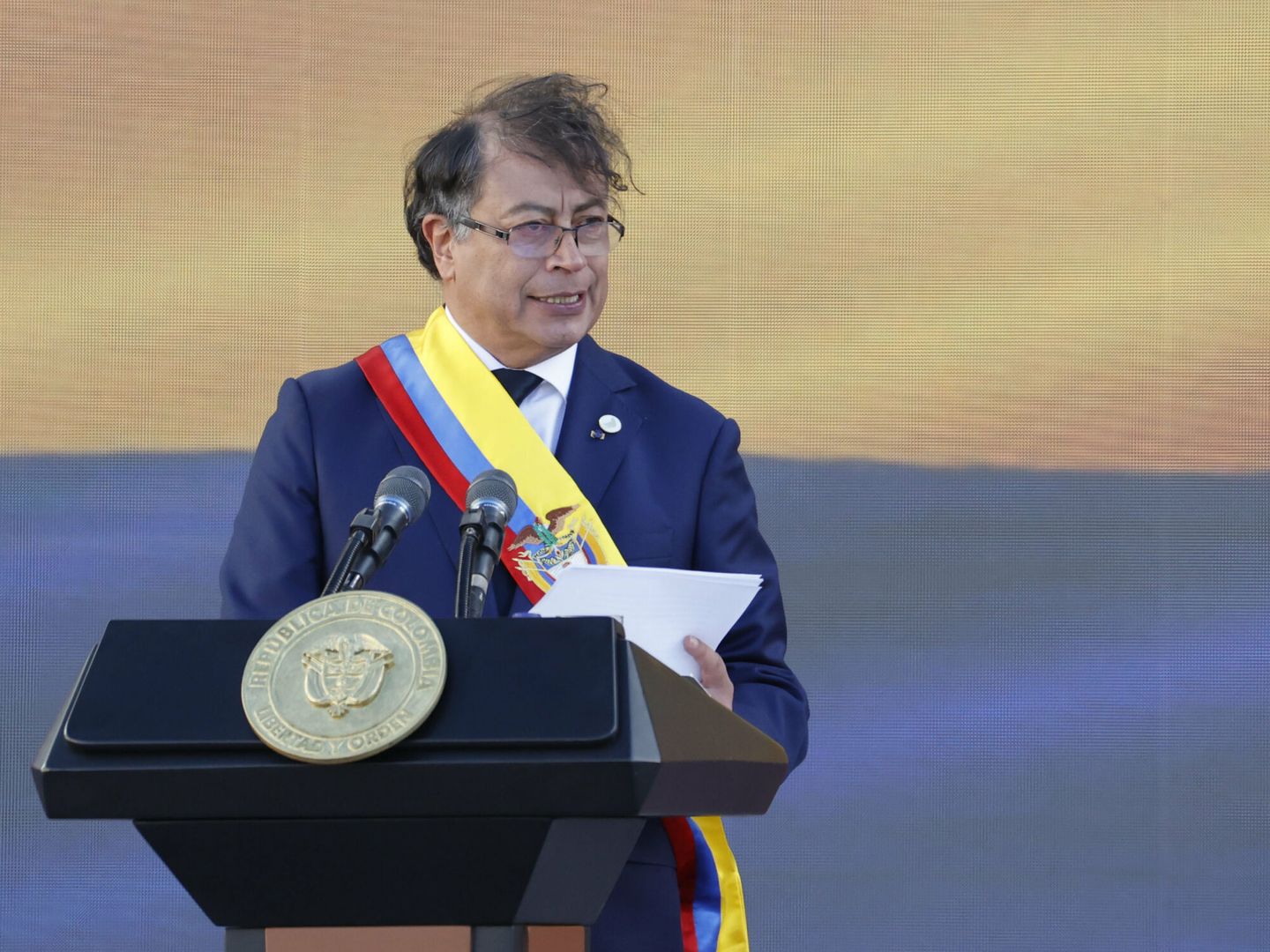 El presidente de Colombia, Gustavo Petro, pronuncia su discurso. (EFE/Mauricio Dueñas Castañeda)