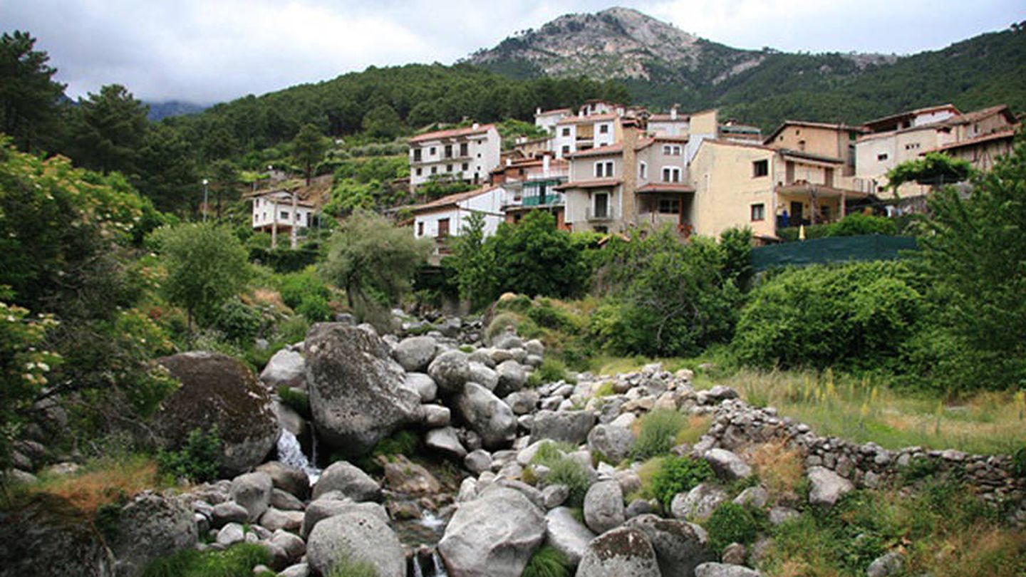 Guisando (Ávila) se encuentra en el Parque Natural de Gredos y tiene 5.000 ha urbanizables.