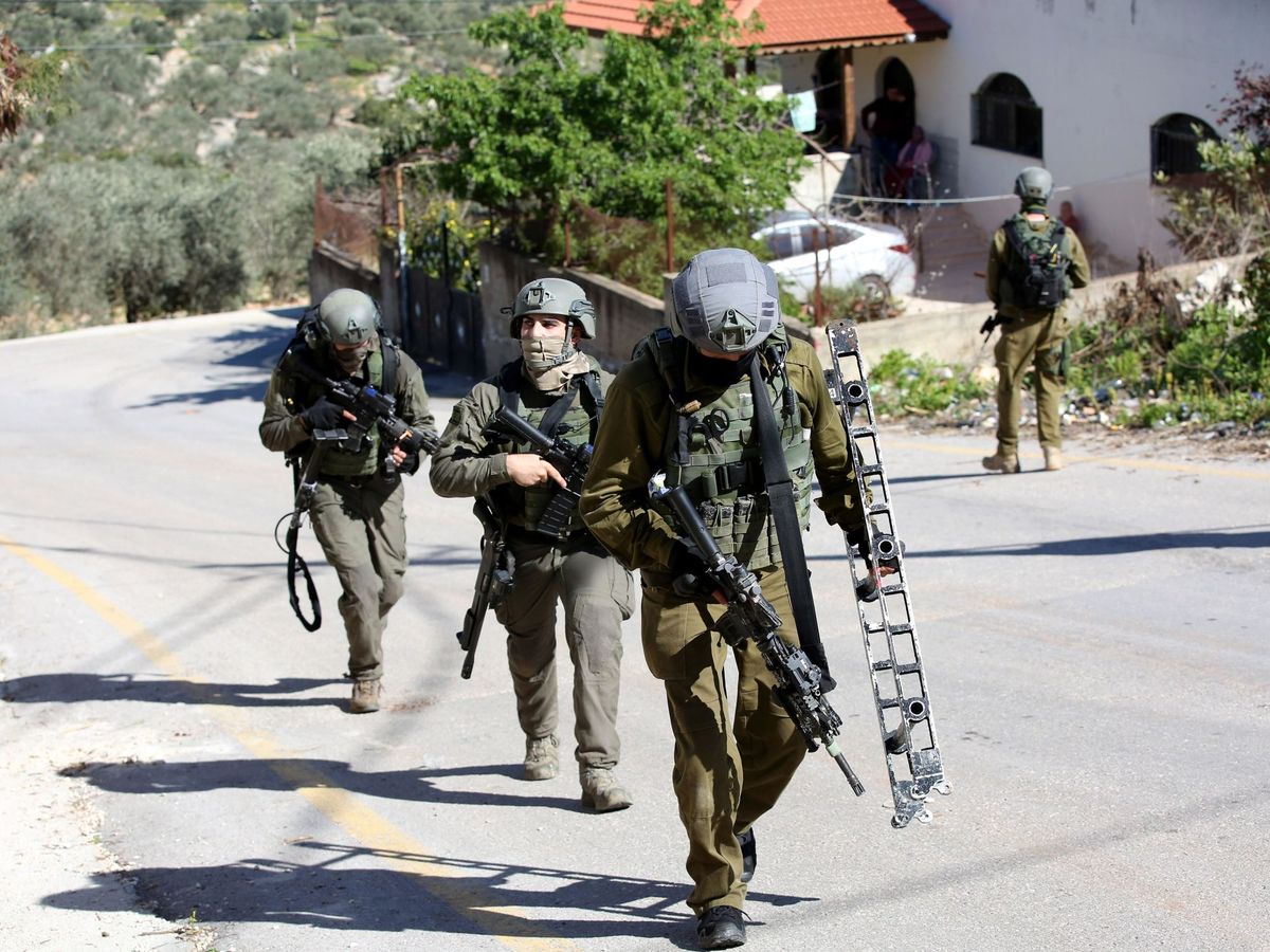 Foto: Soldados israelíes participan en una redada, en una foto de archivo. (EFE)