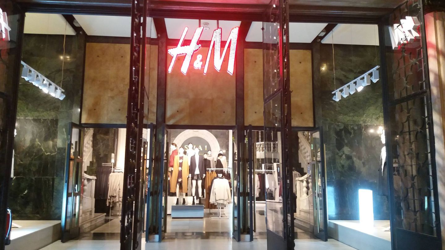 Esta es la tienda que H&M tiene en la otra acera de Gran Vía, frente a Primark. 