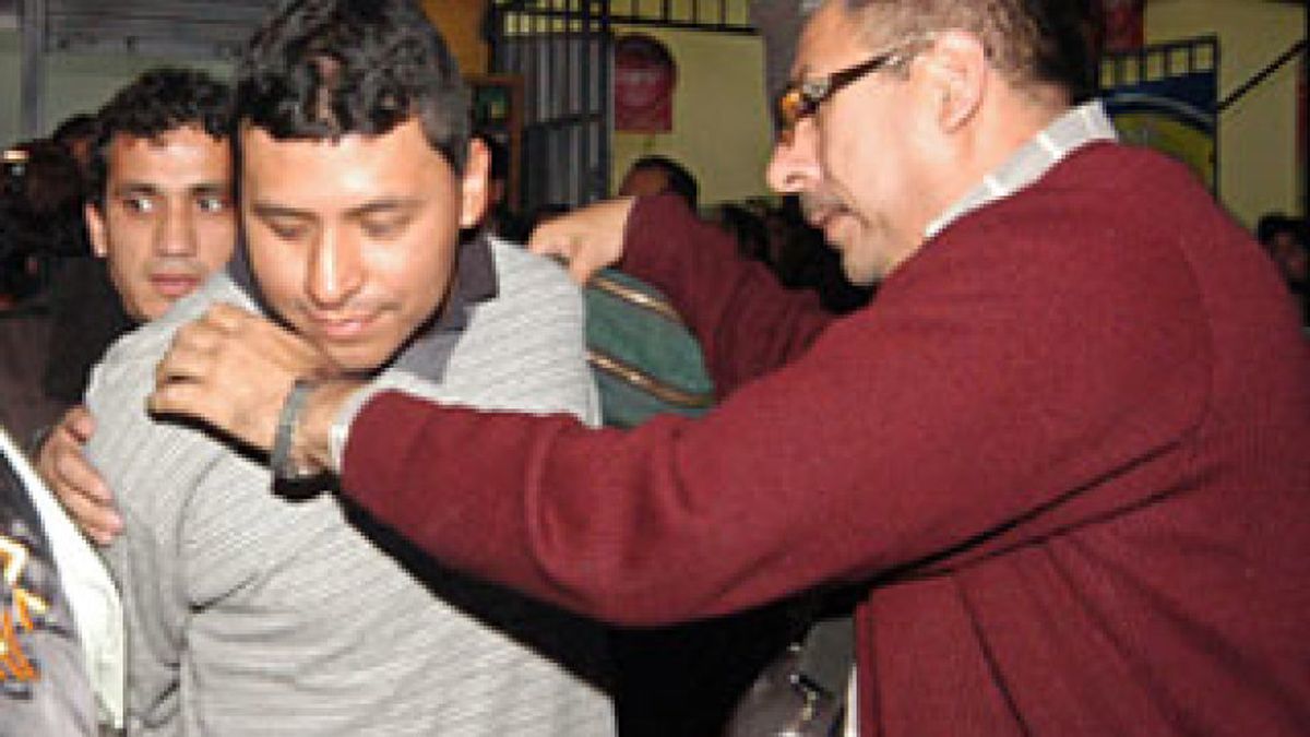 Detenidos tres peruanos en Lima que extorsionaban a empresas de España en nombre de ETA